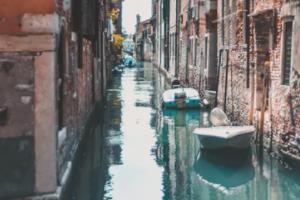 德甲联赛现在地位排名榜，竞争激烈，传统强队与新兴球队并存德甲联赛现在地位排名榜